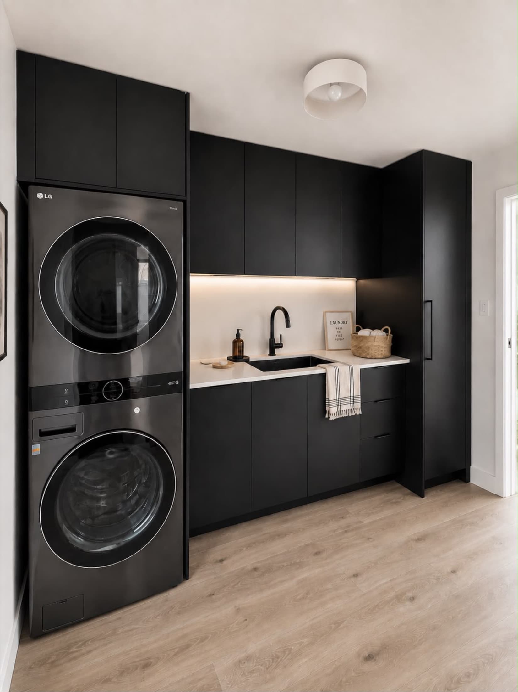 Custom laundry room cabinetry, Southwestern Ontario